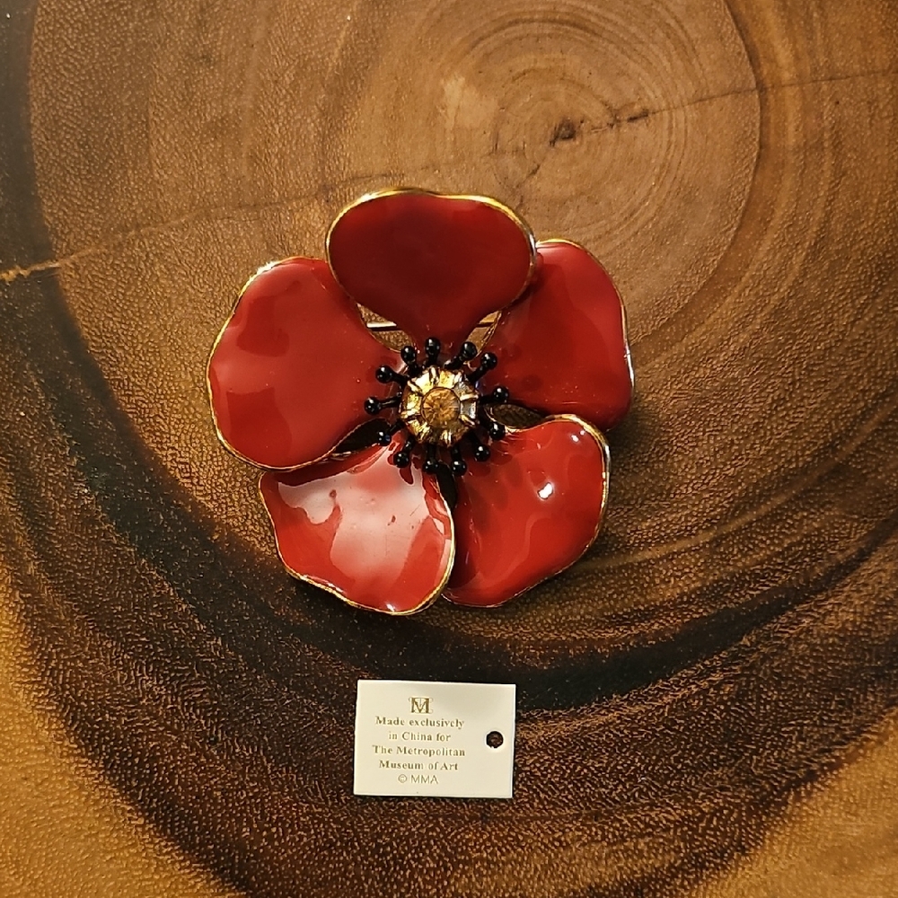 Red Flower Brooch.